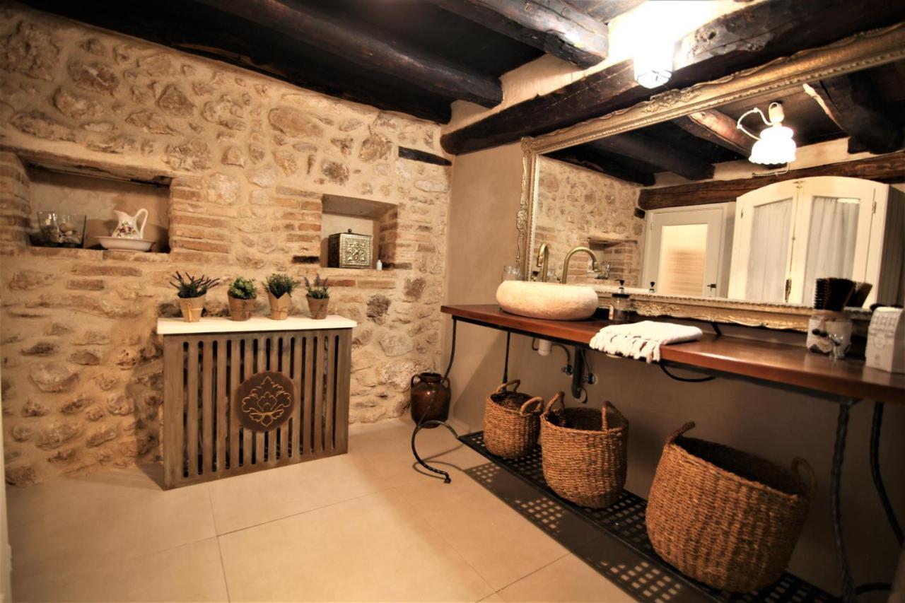 Wabisabi Townhouse Villa Montejo de la Vega de la Serrezuela Exteriör bild
